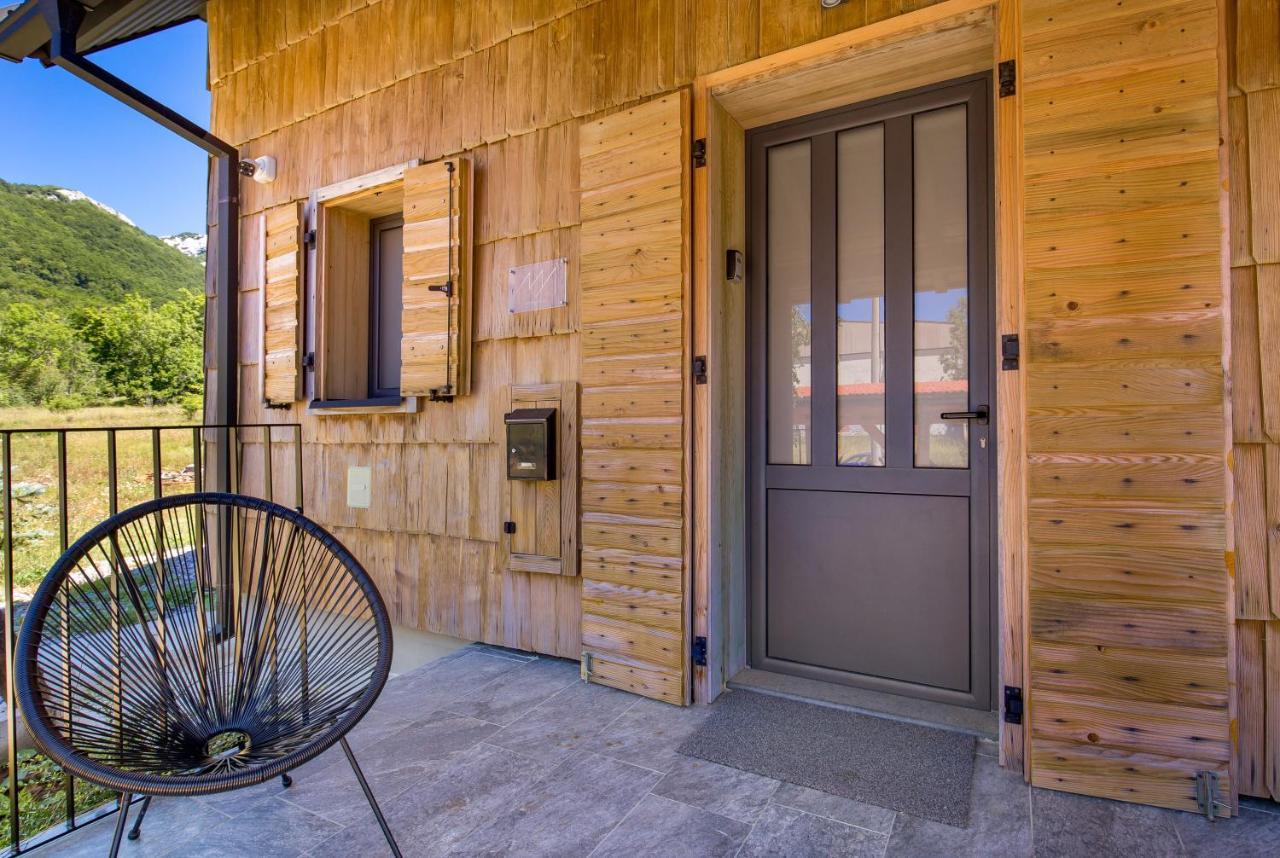 Modern Alpine Monsalbius Chalet Baske Ostarije Exterior foto